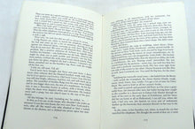 Load image into Gallery viewer, Wise Children by Angela Carter